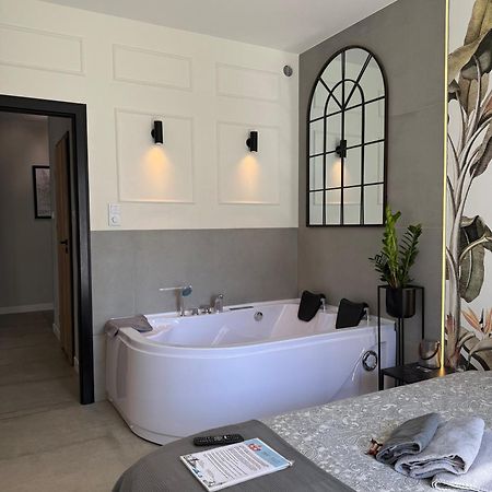 Jacuzzi Apartamenty Gdansk - Relax Apartments ภายนอก รูปภาพ
